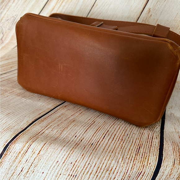 Portland Leather Goods Butterfly Bag - Picture 8 of 11